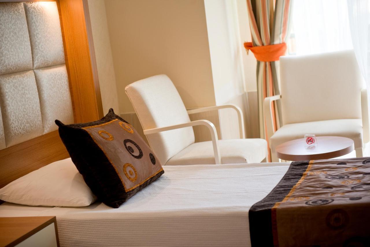 Oz Hotels Incekum Beach Resort & Spa Hotel Okurcalar Exterior foto